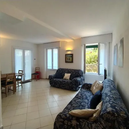Dorothea House *