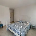 Apartment Dorothea House *